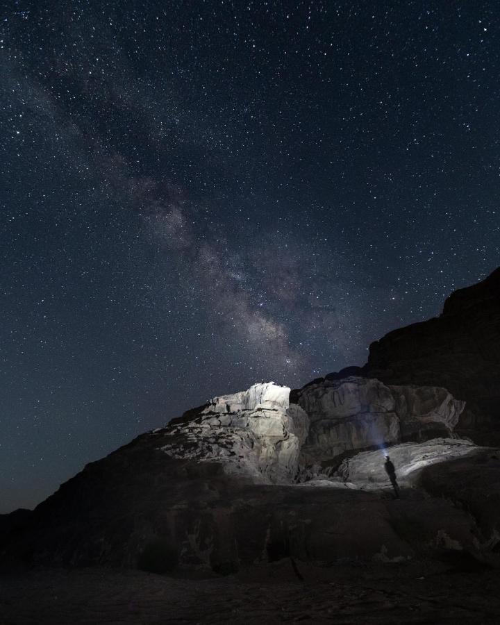 Wadi Rum camels camp Bagian luar foto